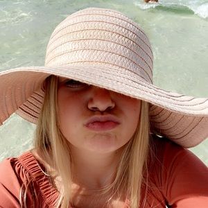 Meet your Posher, Allie